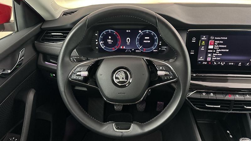 Škoda Octavia 2.0 TDI Style - fotka 9 z 27