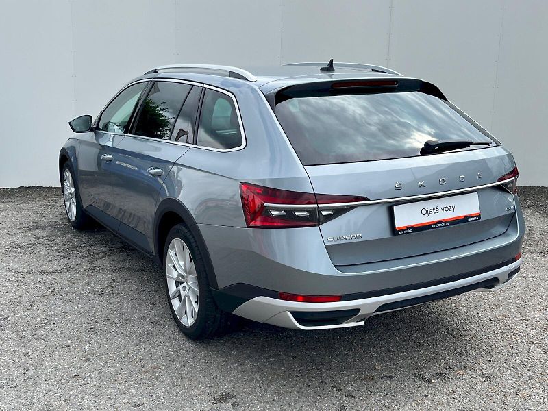 Škoda Superb (2019) 2.0 TDI 140kW Scout Combi 4x4 - fotka 29 z 29