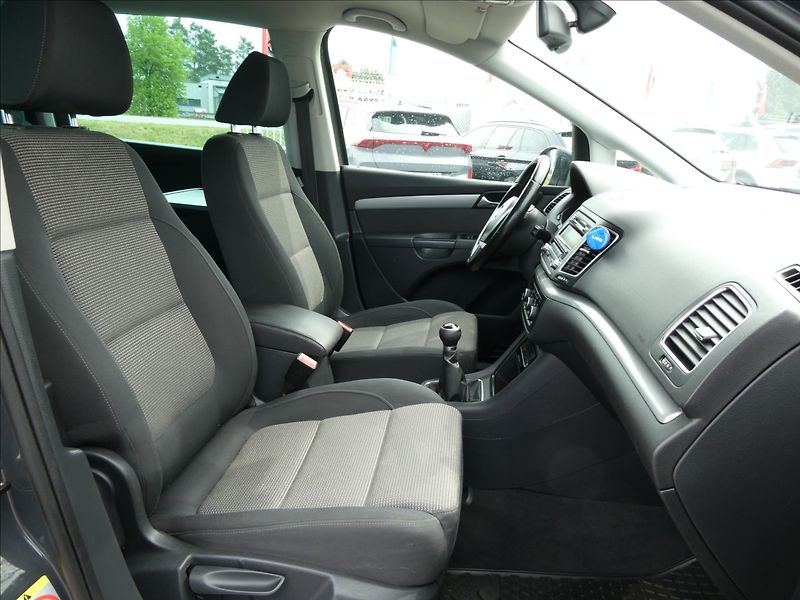 Volkswagen Sharan 1,4 TSi 110kW Comfort,po servi - fotka 18 z 44