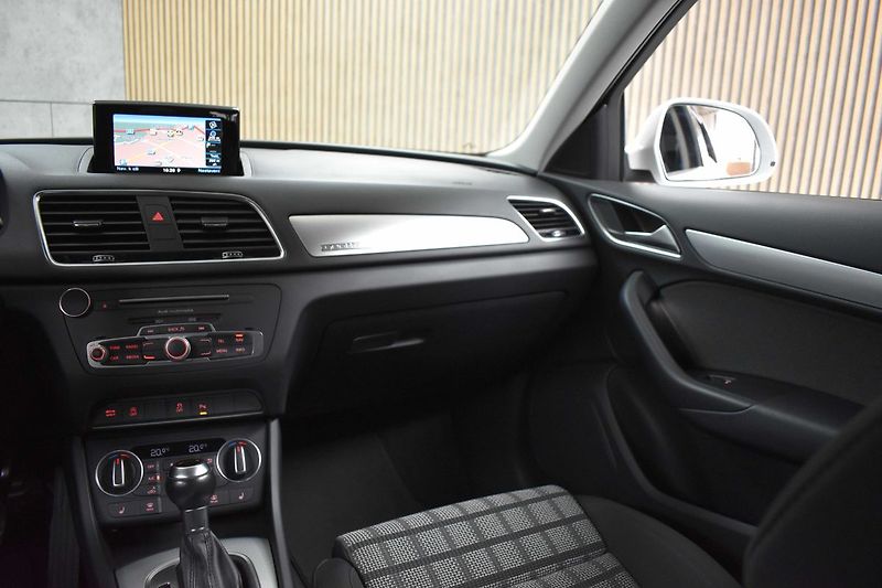 Audi Q3 2.0TDI 110kW QUATTRO*2xKOLA*ČR - fotka 10 z 43