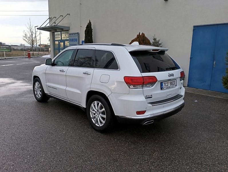 Jeep Grand Cherokee (2016) - fotka 4 z 19