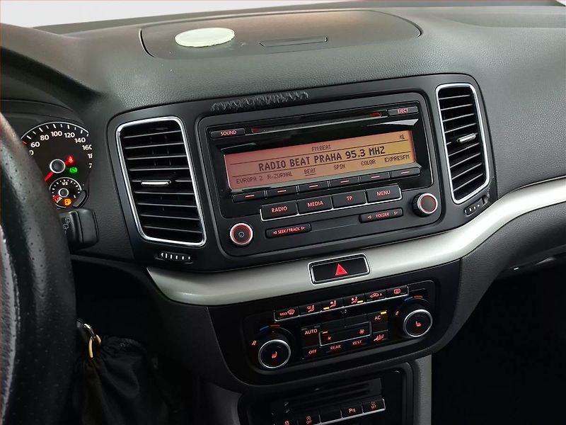 Seat Alhambra (2011) 2.0 TDI, Automat, 7 míst - fotka 12 z 18