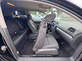 Volkswagen Golf (2009) 1,4i 59 KW BRZDY PNEU LAK - náhled 42