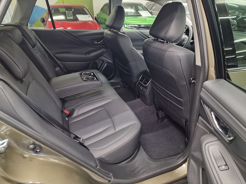 Subaru Outback (2025) 2.5 Comfort+kůže | Záruka - fotka 25 z 53