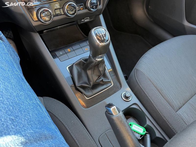 Škoda Octavia (2019) 1.6 tdi 85 kw / STYLE /rozvody - fotka 16 z 19