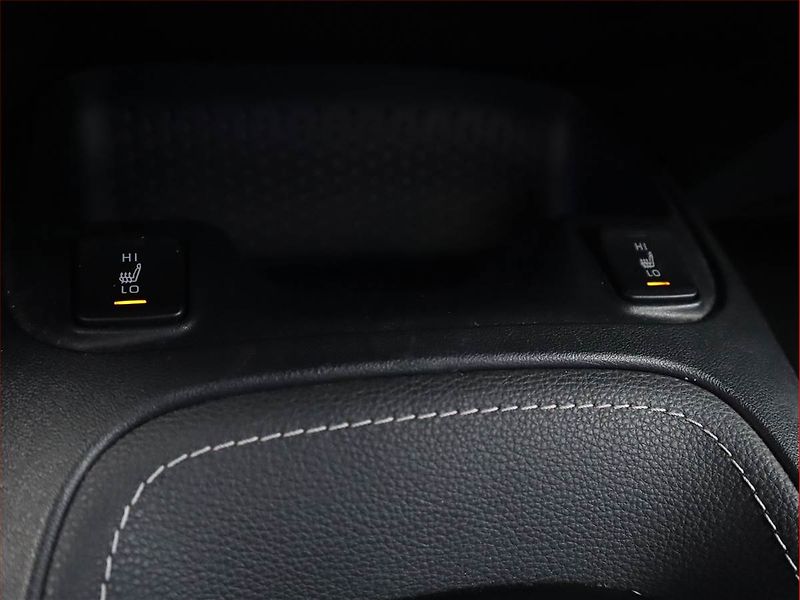 Toyota Corolla (2021) Comfort 1.8 Hybrid - fotka 22 z 22