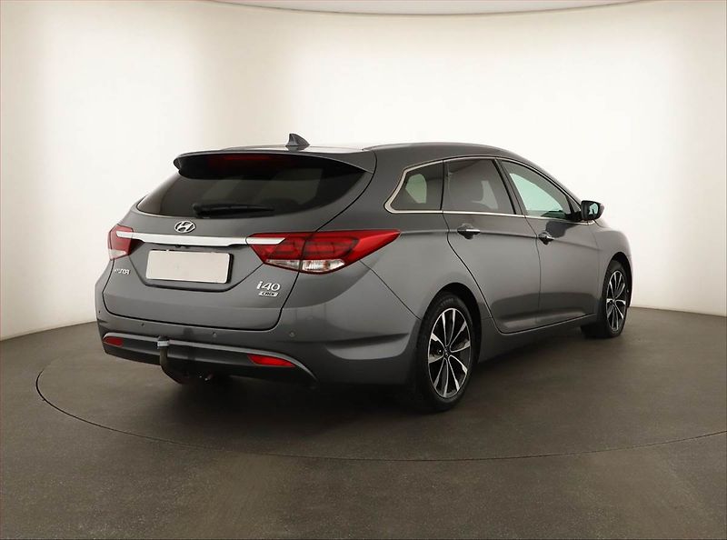 Hyundai i40 (2016) 1.7 CRDi, Navi, Tempomat - fotka 5 z 18