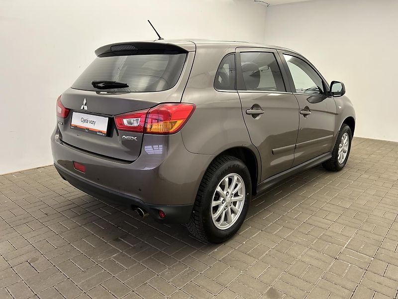 Mitsubishi ASX 1.6 MIVEC INVITE+ - fotka 2 z 23