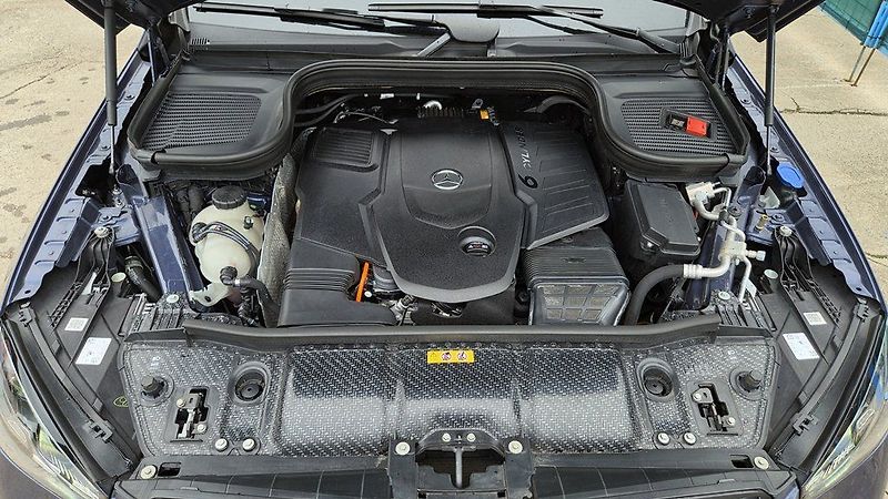 Mercedes-Benz GLE 450d 4Matic/AMG/21/ČR - fotka 9 z 25