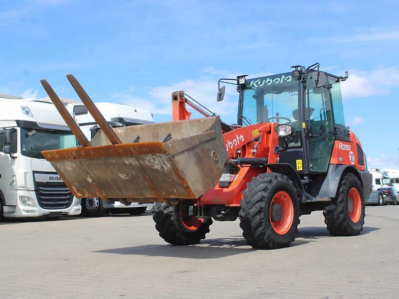 Kubota R090 - fotografie inzerátu