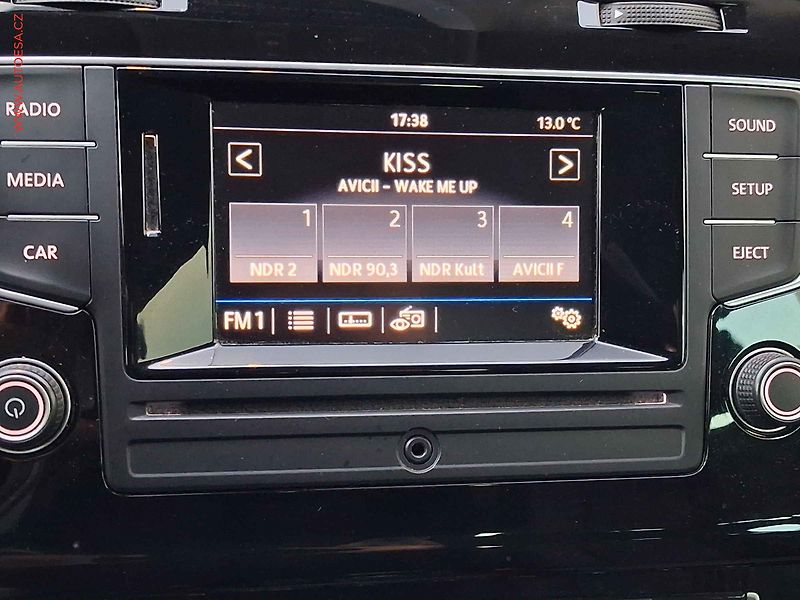 Volkswagen Golf (2016) 1.2 TSi, Allstar, park.čidla - fotka 15 z 17