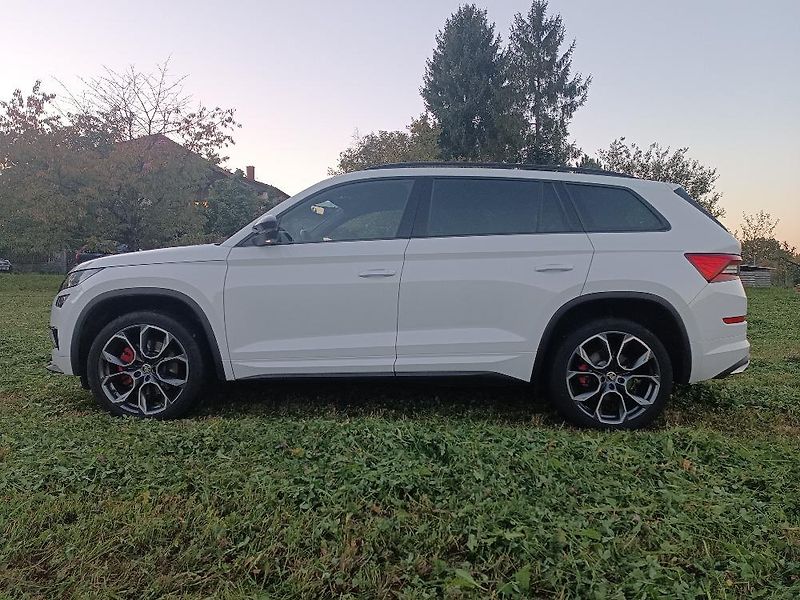 Škoda Kodiaq (2019) RS 2.0 176 kW - fotka 2 z 13