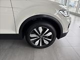 Volkswagen T-Roc 1,0   TSI 85kW,1.MAJ,SERVISKA - náhled 23