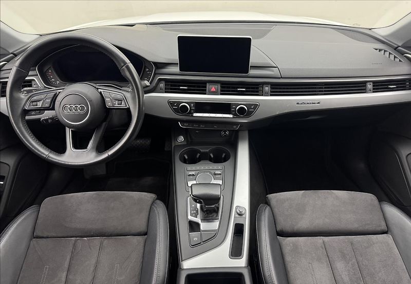 Audi A5 2,0 140kW AT 4X4 HUD DPH NAVI - fotka 7 z 56