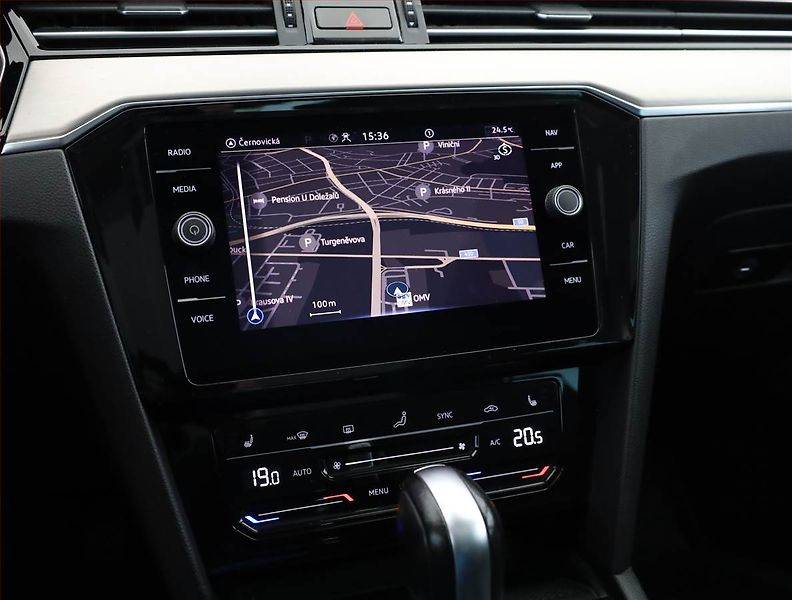 Volkswagen Passat (2021) R-Line 2.0 TDI, 4X4, Automat - fotka 10 z 21