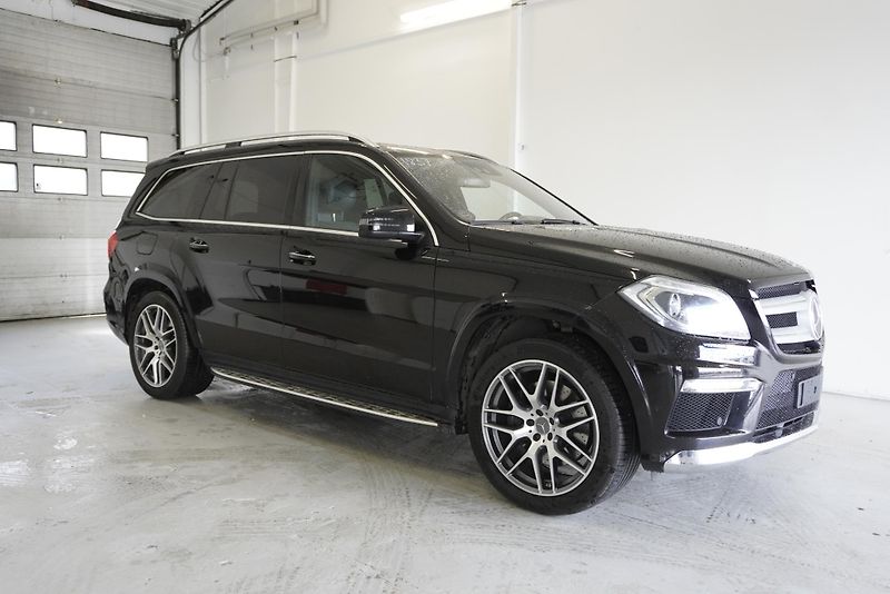 Mercedes-Benz GL (2014) GL500 4,7I V8 4MATIC AUT. - fotka 3 z 33