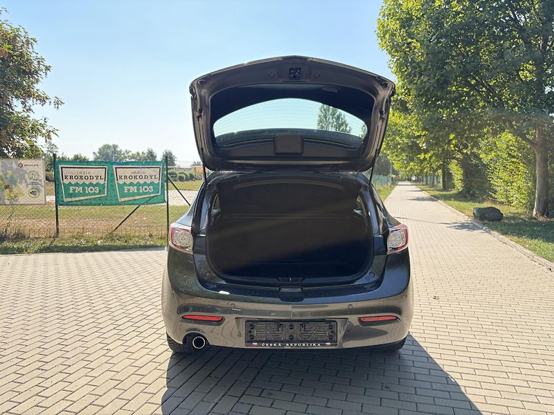 Mazda 3 2.0 Sports-Line AUTOMAT - fotka 18 z 33