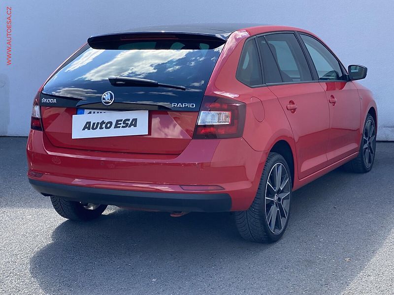 Škoda Rapid (2015) 1.2 TSi, Sport, xenon, panor - fotka 4 z 16