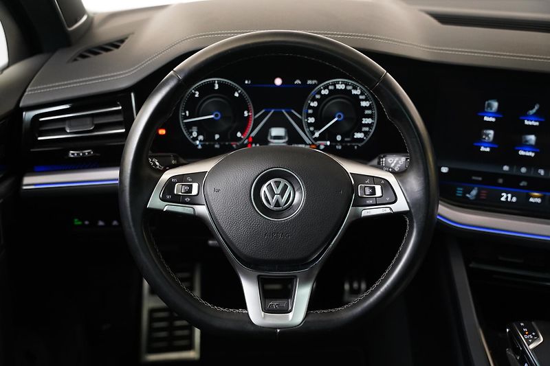 Volkswagen Touareg - fotka 17 z 30