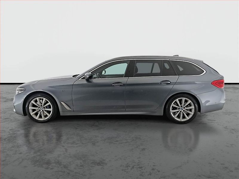 BMW Řada 5 (2017) M Sport 530d xDrive - fotka 3 z 20