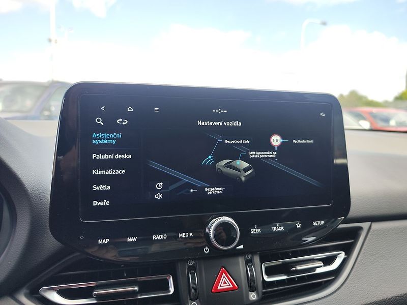 Hyundai i30 1.5 T-GDI/103kW Style - fotka 17 z 34