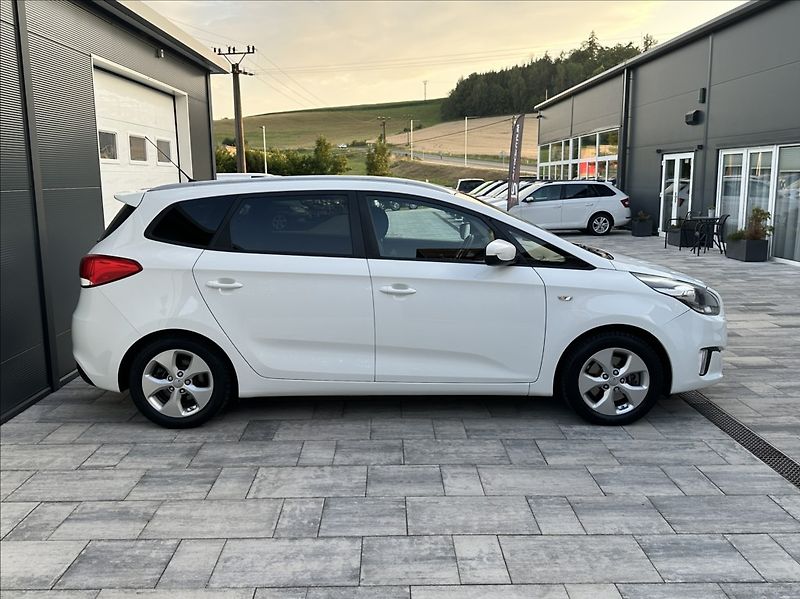 Kia Carens 1,6 GDI 135PS  Comfort Plus - fotka 6 z 50