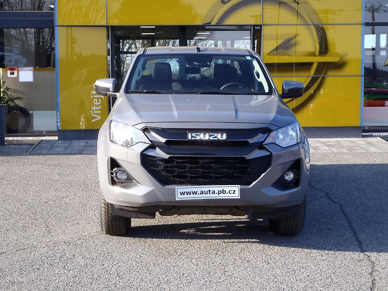 Isuzu D-Max Double Cab LS - fotka 2 z 25