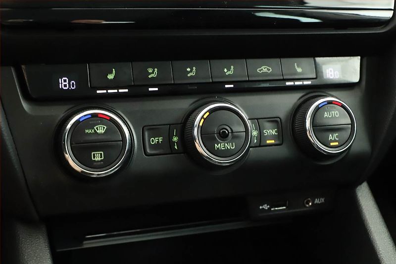 Škoda Octavia (2015) Style 1.6 TDI, Serv.kniha - fotka 16 z 20