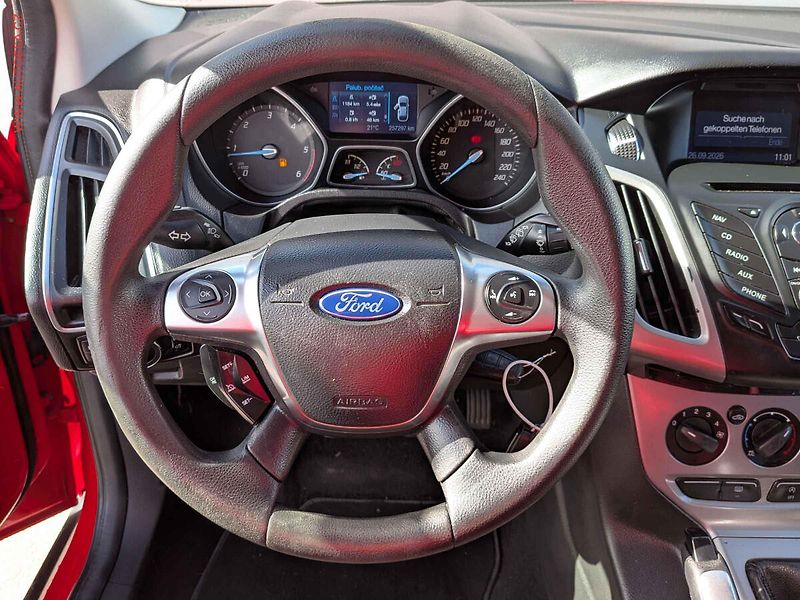 Ford Focus (2013) 1.6TDCi, 2.maj, AC, tempo - fotka 13 z 14