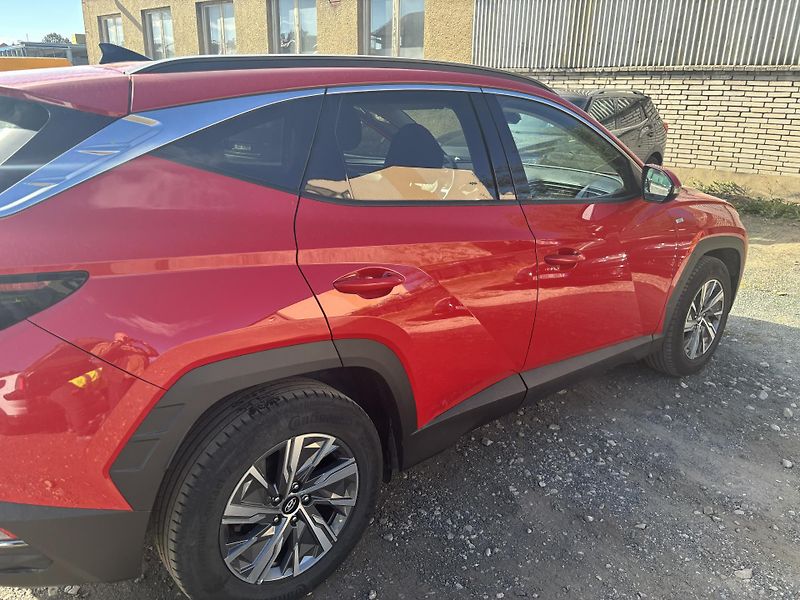 Hyundai Tucson (2022) 1.6 T-GDI/AT/1M.ČR/NAVI/ZÁRUKA - fotka 6 z 36