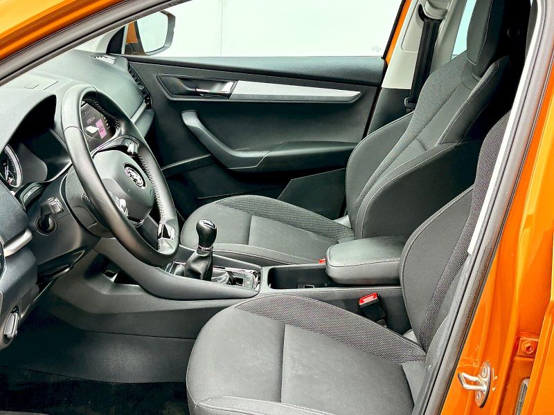 Škoda Karoq (2022) 1.5 TSI / 110 kW / AMBITION - fotka 14 z 30