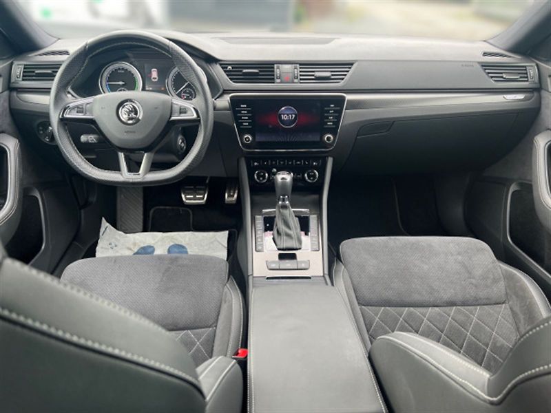 Škoda Superb (2020) Combi 1.4 TSI iV DSG Sportline - fotka 5 z 5