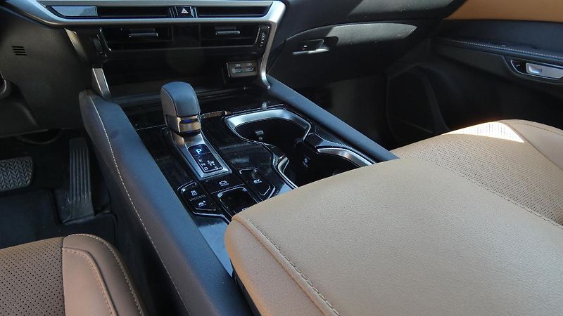 Lexus RX 350h 2.5 HEV 4x4 E-Four e-CVT Execu - fotka 6 z 23