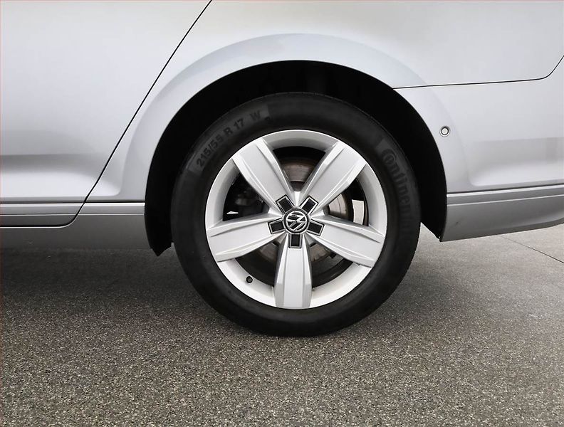 Volkswagen Passat (2019) Business 2.0 TDI, Automat - fotka 20 z 20