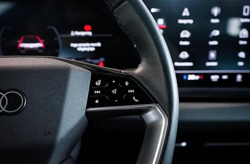 Audi Q6 e-tron Q 360kam Tažné Auto. Park. - fotka 18 z 38