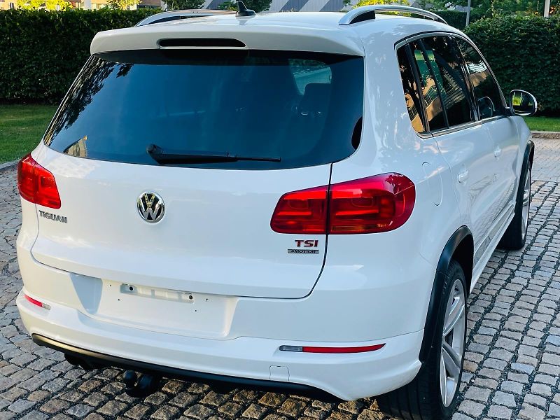 Volkswagen Tiguan 1.4TSI 4x4 MAN SERVISKA TAŽNÉ - fotka 13 z 52