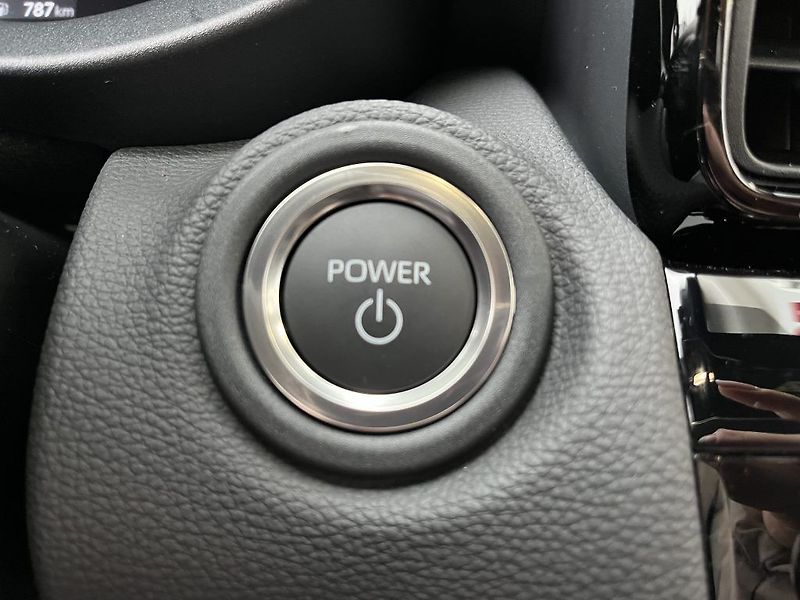 Toyota Yaris Cross 1.5 HEV CVT (2x4) Style - fotka 16 z 27