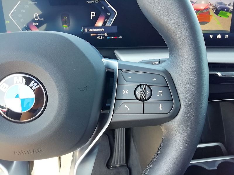 BMW Řada 2 218i 100 kW Active Tourer - fotka 9 z 19