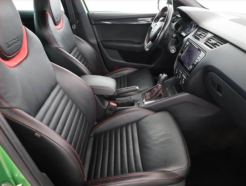 Škoda Octavia (2016) RS 2.0 TDI 4x4 DSG, 4X4 - fotka 7 z 21