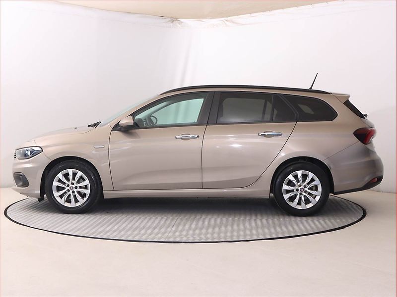Fiat Tipo (2018) 1.4 16V, Serv.kniha, Tempomat - fotka 3 z 17