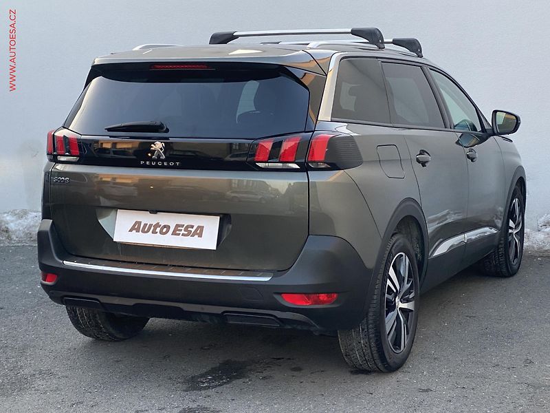 Peugeot 5008 (2020) 1.5 HDi 7míst, 2.maj,ČR - fotka 4 z 17