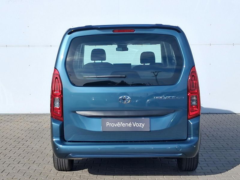 Toyota ProAce City Verso 1.5 D-4D Business Long AT - fotka 9 z 20