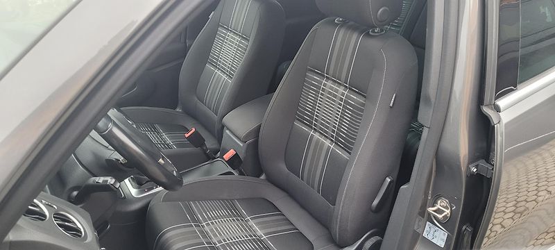 Volkswagen Tiguan (2016) 1,4TSi110kW DSG R-Line BiXenon - fotka 9 z 39