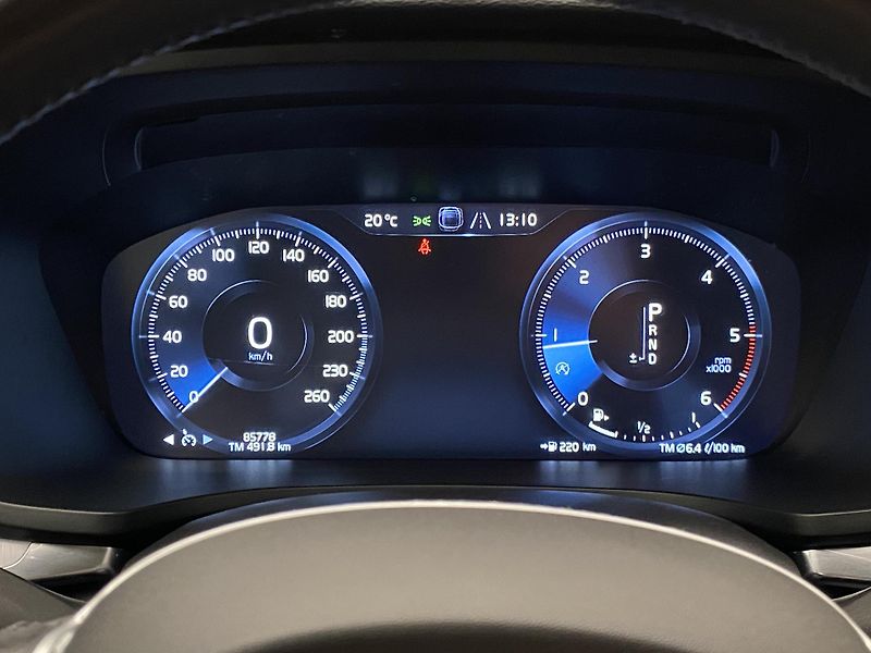 Volvo V60 D3 MOMENTUM AUT - fotka 25 z 41