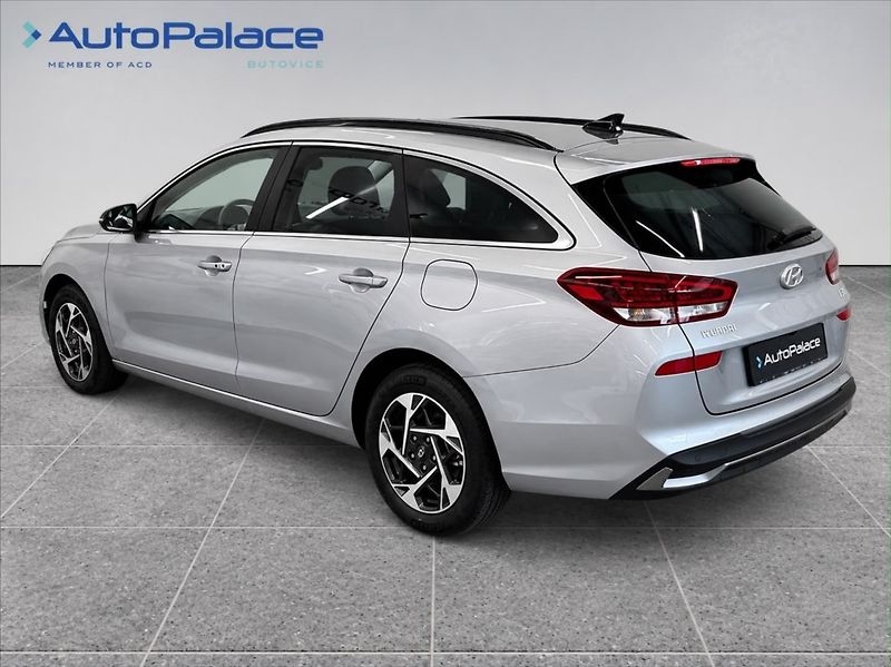 Hyundai i30 (2025) 1,5 STYLE- NOVÝ VŮZ - fotka 6 z 16