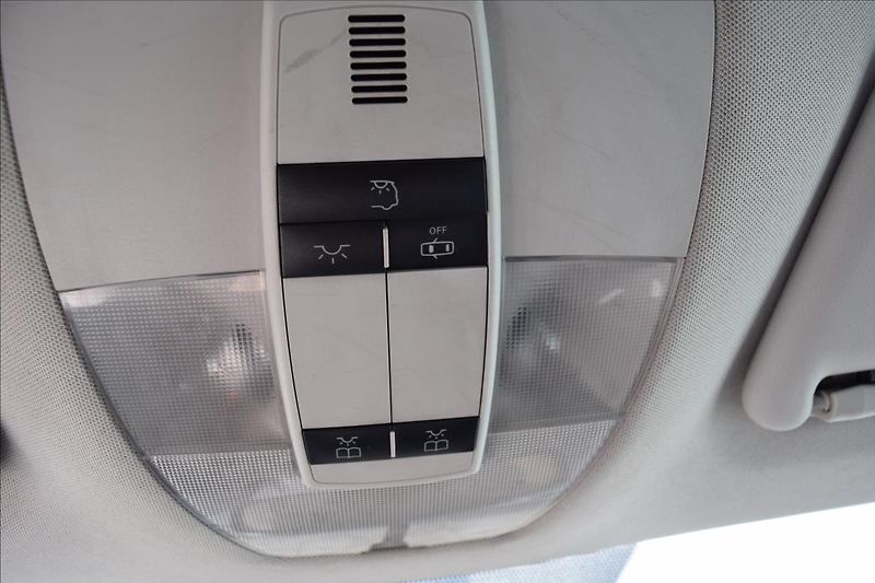 Mercedes-Benz Třídy A 1,5 i 70KW KLIMA BEZ KOROZE! - fotka 44 z 44
