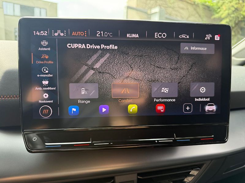 Cupra Born 62 kWh / HUD REZERVACE - fotka 27 z 40