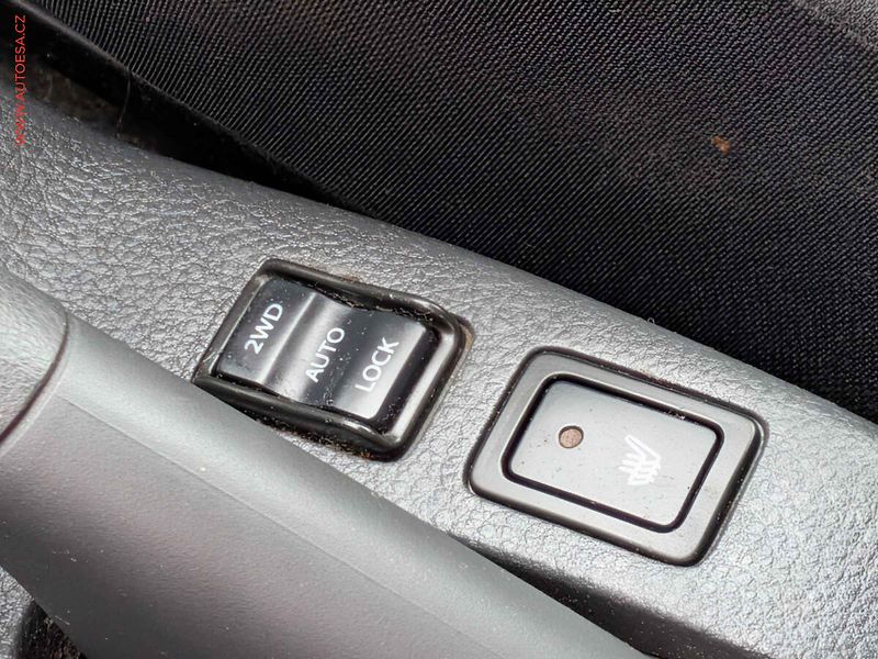 Suzuki SX4 (2008) 1.6i 4WD, ČR, AC, TZ, STK 2 - fotka 14 z 15