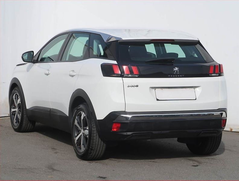 Peugeot 3008 (2020) 1.2 PureTech, Serv.kniha - fotka 4 z 22
