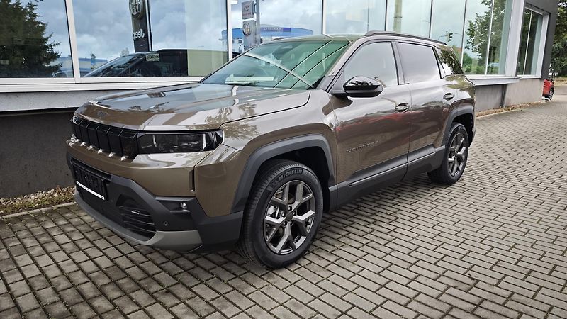 Jeep Compass (2026) First Edition  hybrid 145PS AT - fotka 2 z 41